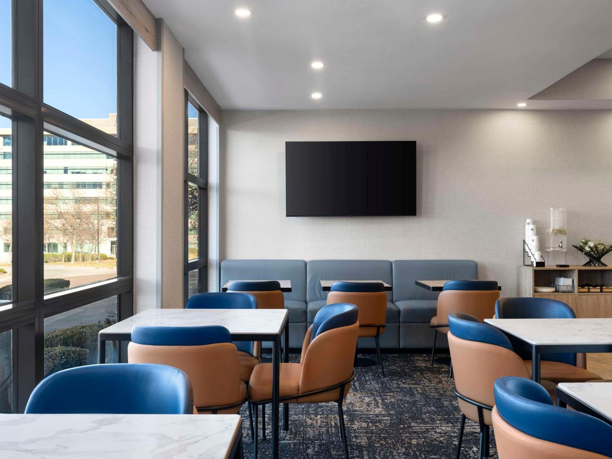 Hyatt Place Kansas City/Overland Park/Metcalf Екстериор снимка