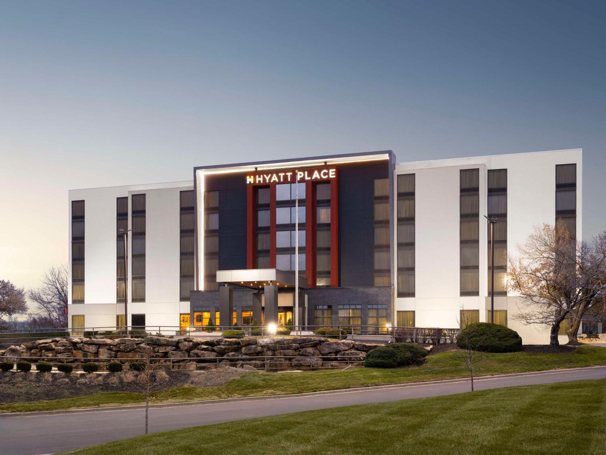 Hyatt Place Kansas City/Overland Park/Metcalf Екстериор снимка
